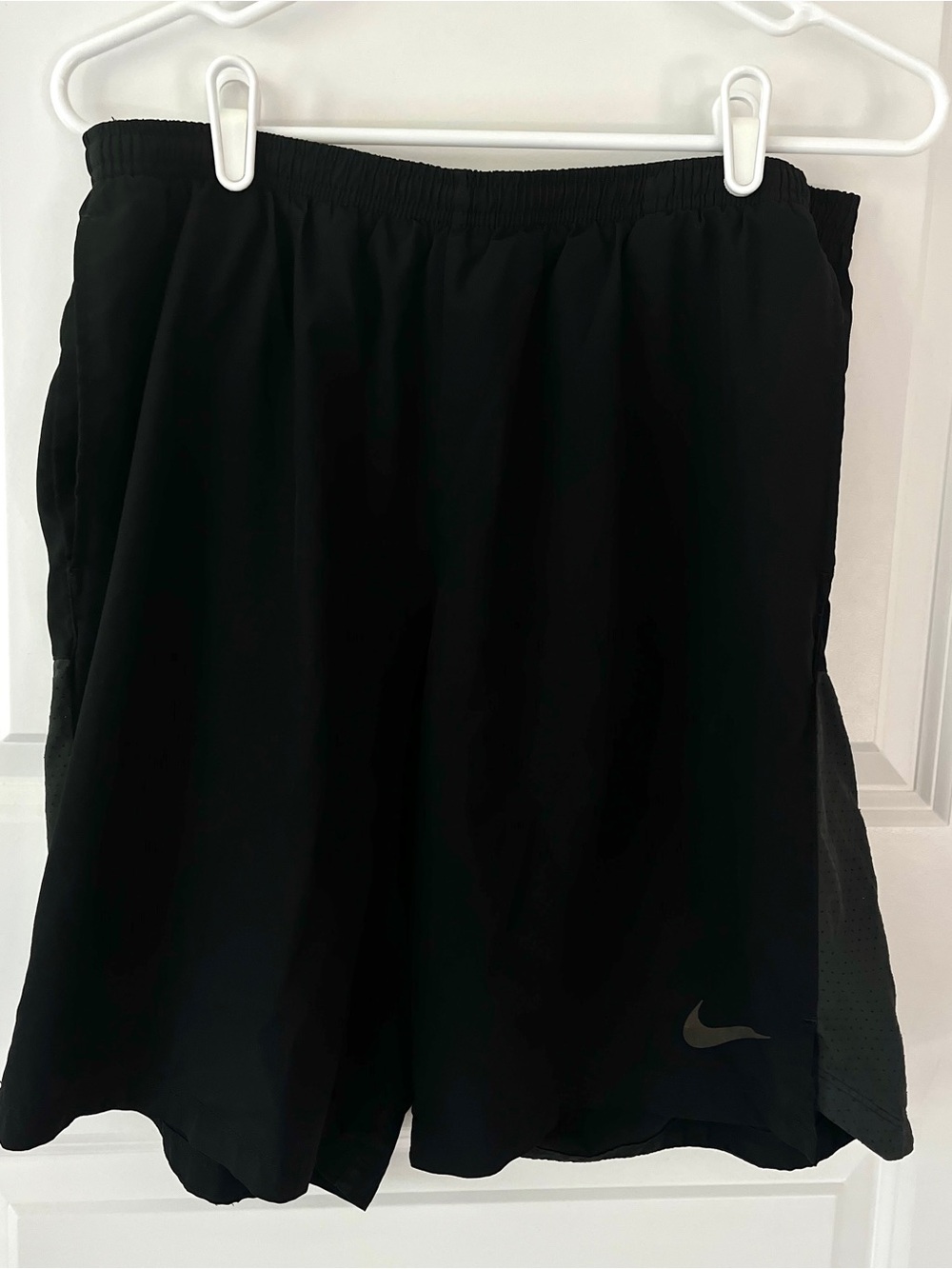 Nike Men’s Black Athletic Shorts Large Dri-Fit Basketball Running Gym Workout
